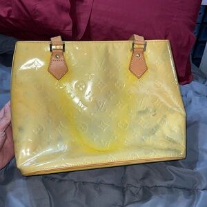 Louis Vuitton Purse